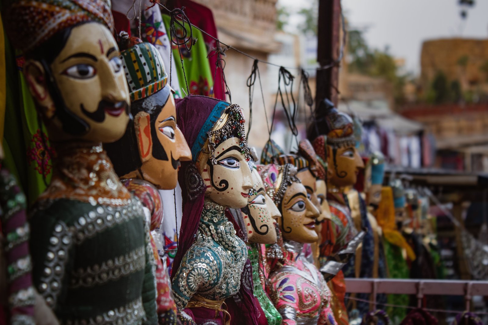Shopping in Jaisalmer: What to Buy at Sadar Bazaar & Manak Chowk Markets